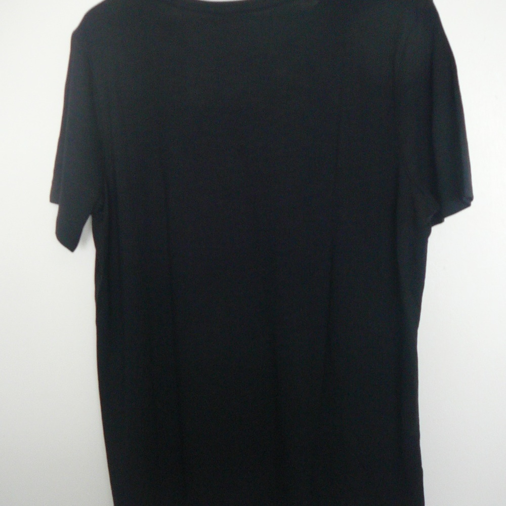 Banana Republic Women "T" Elephant Graphic - Picture 4 of 5